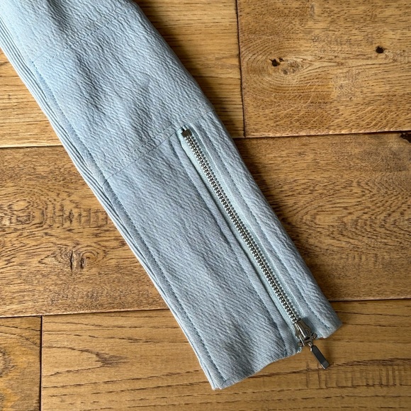 Blank NYC Mesh Detail Crepe Jacket Light Blue size XS - Picture 16 of 16